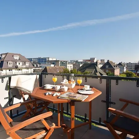 App 11 Penthouse