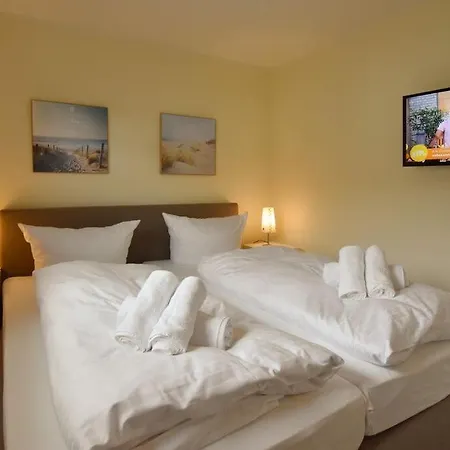 App 11 Penthouse